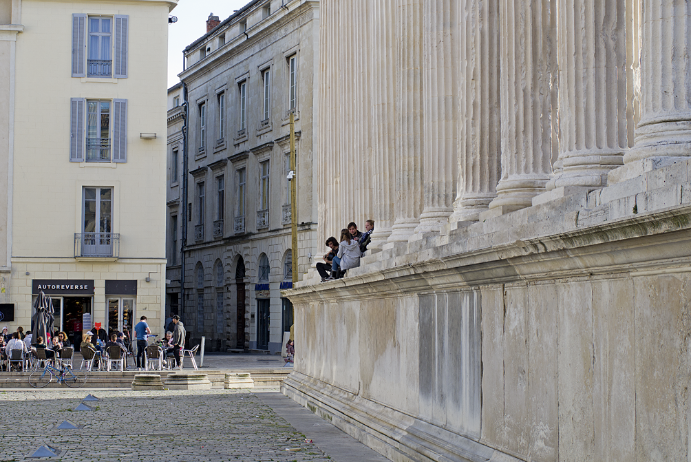 Beim Römischen Tempel – dem Maison Carrée