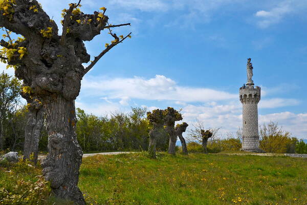 u_vierge_dsc8535_w.jpg Aussichtsturm «La Tour de la Vièrge» bei Chapias