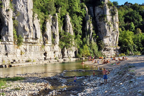 u_labeaume_17.jpg Baden in zahlreichen Flüssen