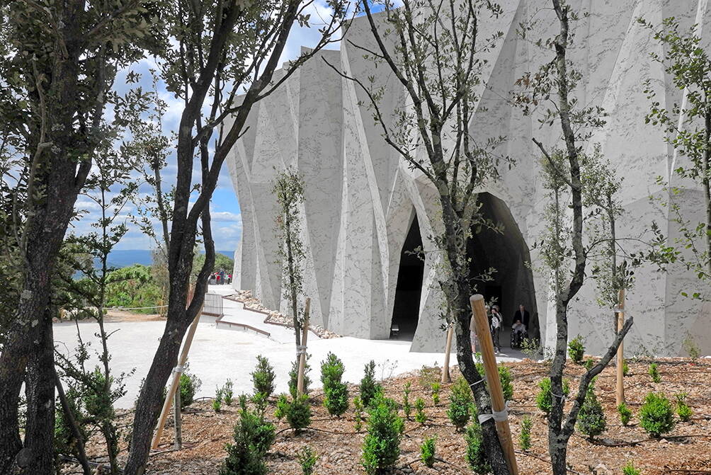 r_caverne_21_w.jpg r_caverne_21_w.jpg